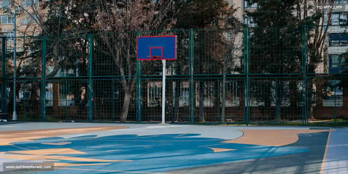 星空官网🏀球场见真章，热爱永不褪色！